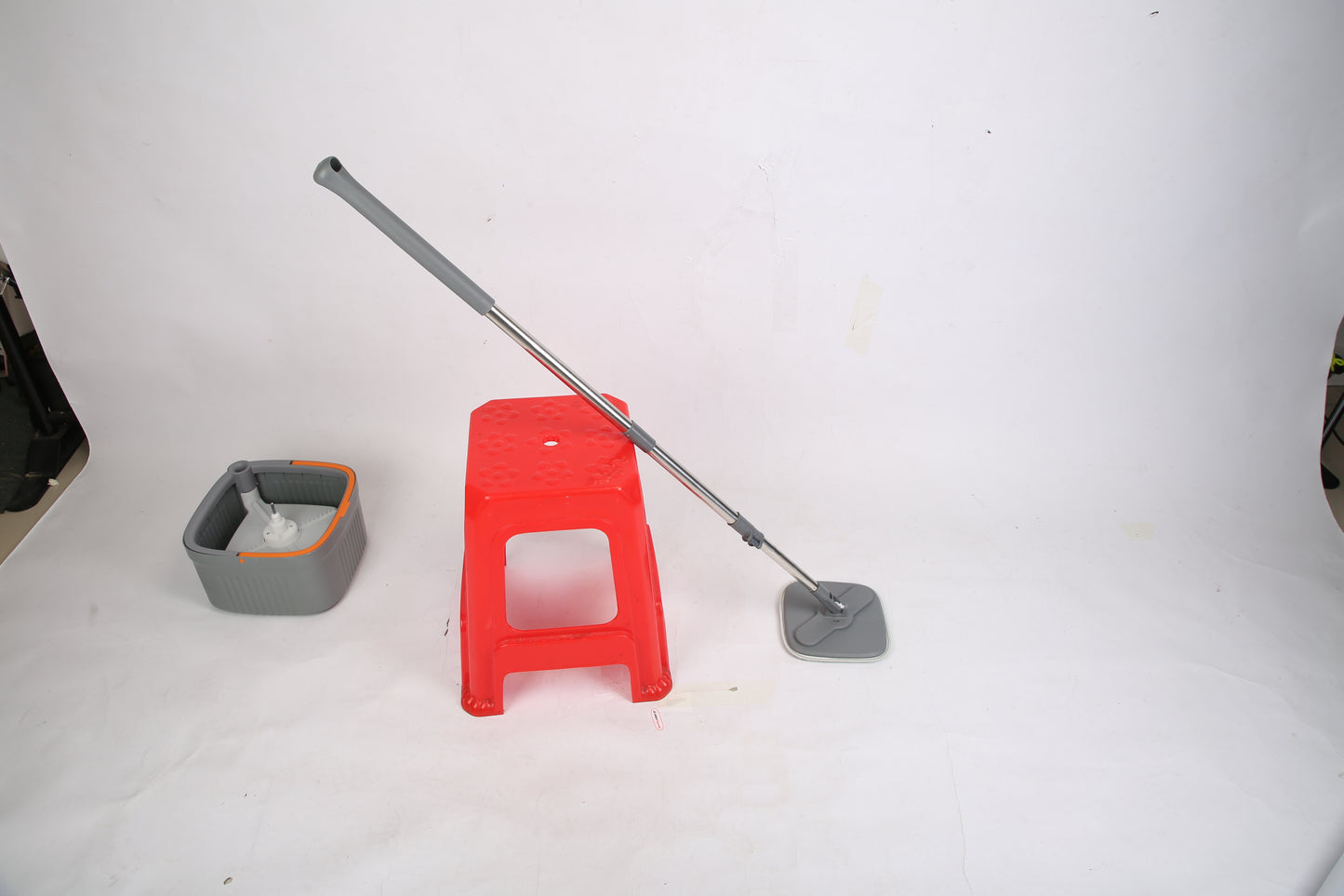 Spin Mop and Bucket System with Dual Compartment Mop Bucket, Thick Washable Microfiber Mop Pads for Home Cleaning