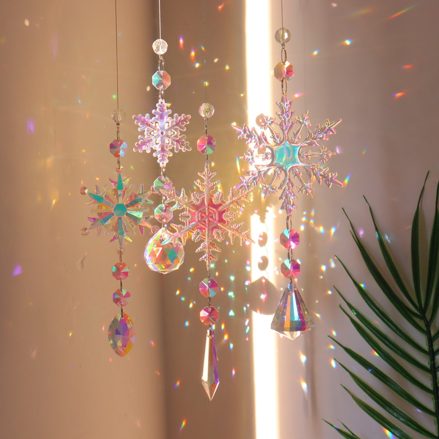 Sparkling Snowflake Crystal Sun Catcher Pendant for Window Christmas Decorations